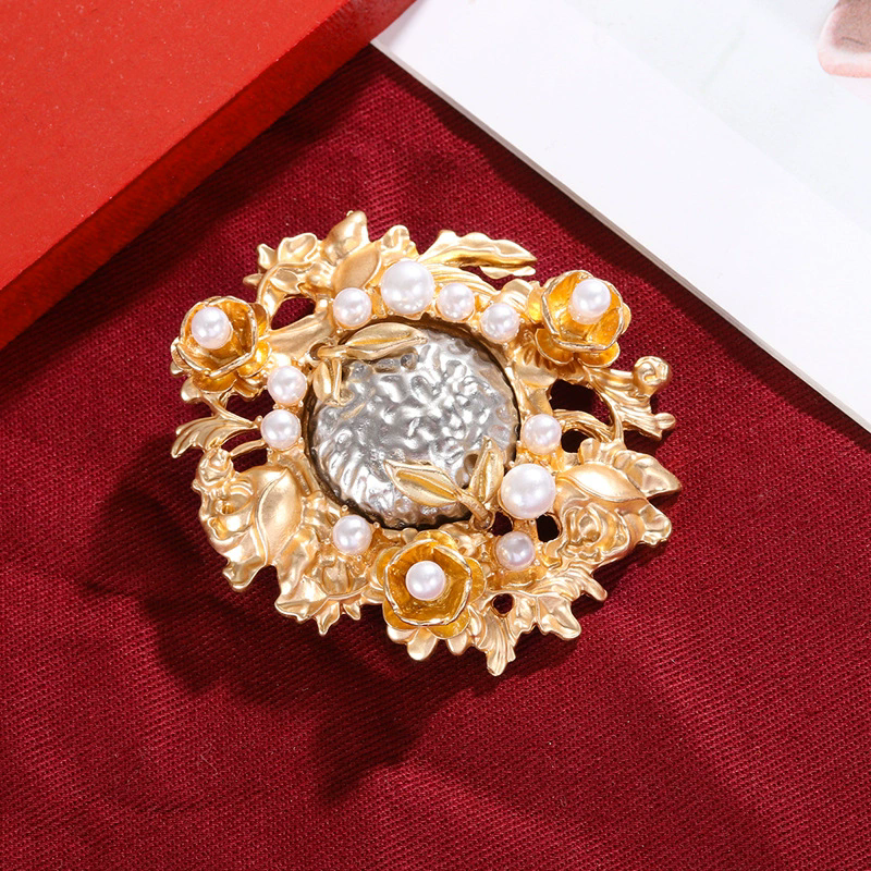 Retro Baroque Palace Style Pea - đánh giá và giá Suit Supply Wedding Party