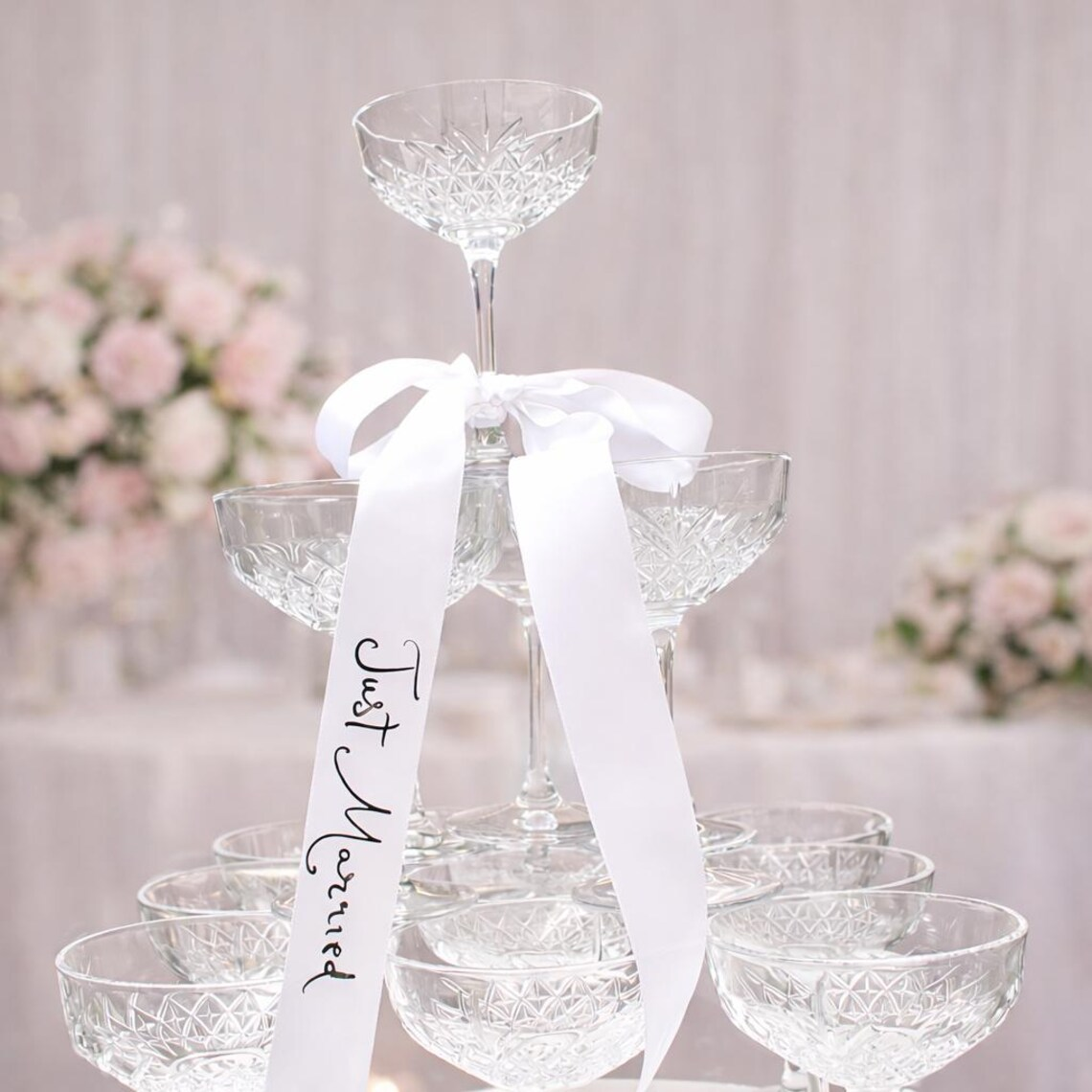 5pcs Just Married Satin Ribbon - đánh giá và giá Champagne Tower Set